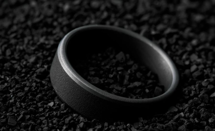 black wedding ring